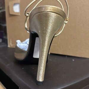 Stuart Weitzman Gold Slingback Pumps